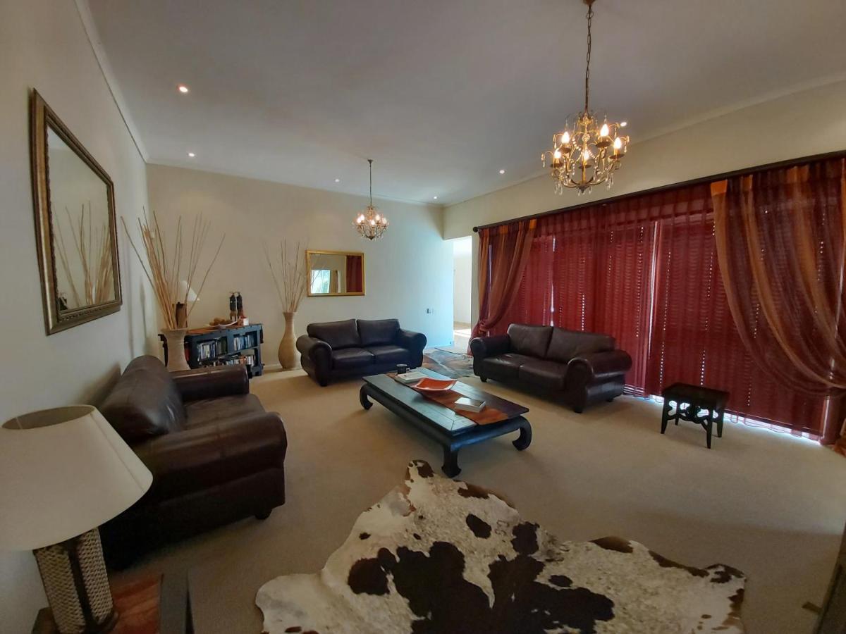 Caxton Manor B&B Кейптаун Екстериор снимка